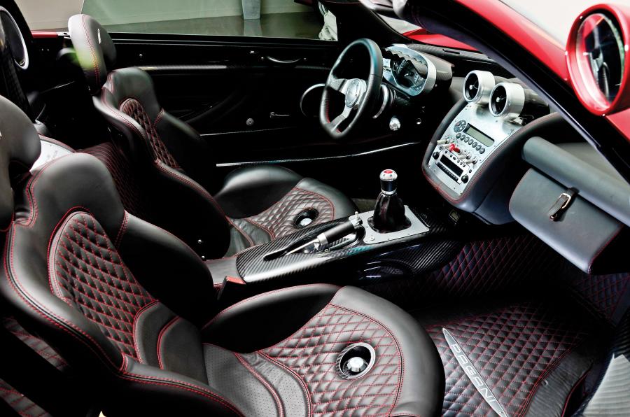 Pagani Zonda C12 7.3 S Roadster 2005 года  (фото 15 из 27)